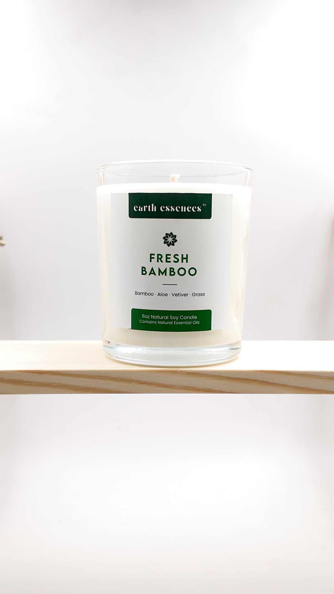 Fresh Bamboo Candle 🐾